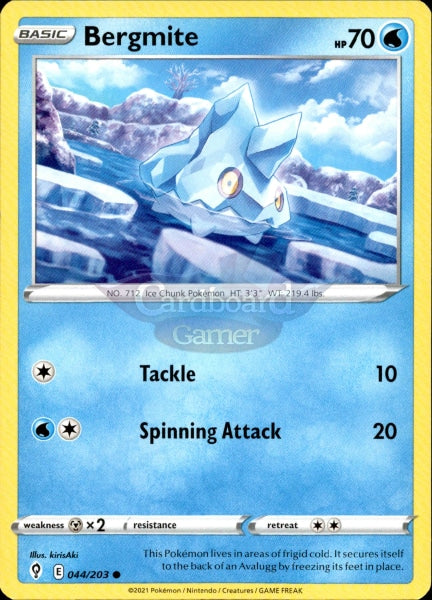 044/203 Bergmite Evolving Skies Single Card